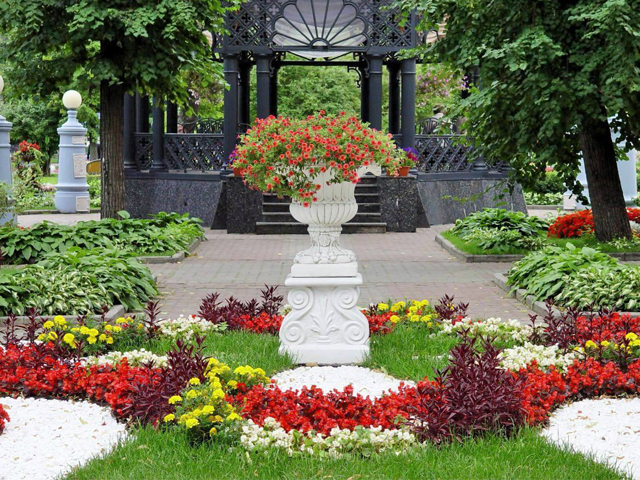 Сад «Эрмитаж» в Москве